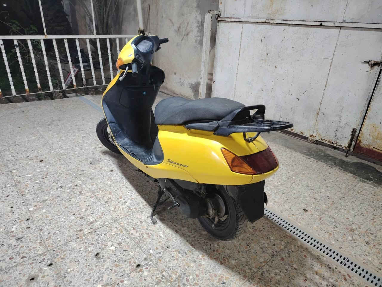 سبيسي ياباني كفرات اصليه  مكينه رايمر ناعمه كابريتر جديده شلعه معدل السعر 550 مكاني كوت فلاحيه ***********
