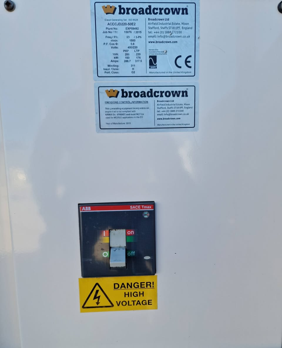 السلام عليكم يوجد لدينا مولده ٢٠٠ كيفي كاتم مودي ٢٠١٥

2015 Broadcrown 
200 KvA Generator Stamford
John Deere Engine

الحدراوي لتجارة المعدات الصناعية 
العوان النجف كوفه البوحداري عمود ٤٠
الهاتف ***********
