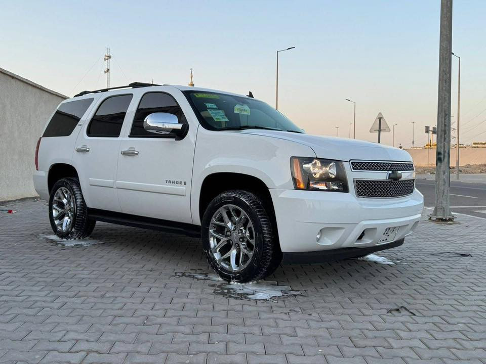 السلام عليكم 
تاهو موديل 2010 

ادوااات ادوااات 

 كفالة عامة مكينة وكير وتبريد وحدادية واكسل وتخم تاير جديدة جداً بمعنى الكلمة ترايك وين ما تريد متوم طبق الاصل انكليزي اربيل مكفولة سرقة وعشائر وانتربول 
الاستفسار 
***********
