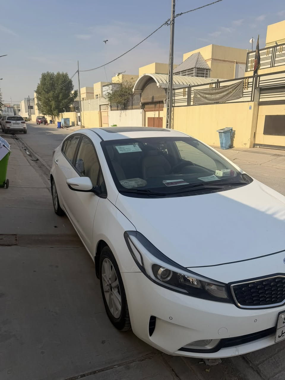 السلام عليكم سيراتو موديل ١٧ رقم اربيل فول لفول بصمه جلد بيجي أشاره ترحيب كأمره حساس امامي خلفي اصلي مو شد خمس تجاوي محرك ١٦٠٠ سياره كفاله ما عده كرتين واحد بقبق الصندوك واحد باب سايق لباقي كفاله ماشيه ١٢٥ الف حقيقي لبصمه الثانيه ما مستعمله السعر ١٤٥ وبيهه مجال قليل الاتصال *********** مكان سياره نجف قريه الغدير
