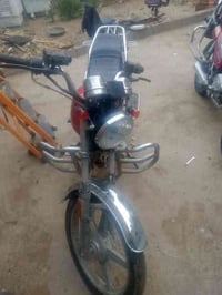 دراجه فيوم اوراق اصولي موديل 2007 للبيع السعر 400 وبيها مجال متواجد خا...