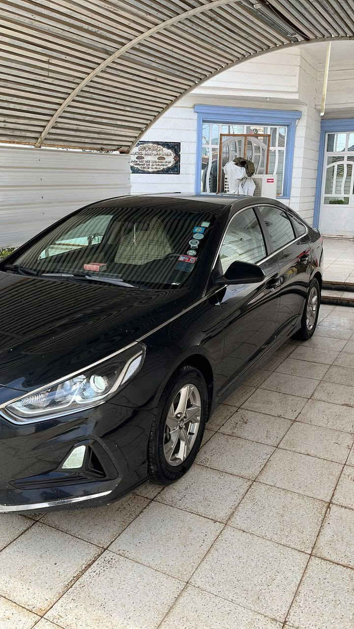 السلام عليكم
سوناتا امريكي موديل 19
مكينه 2400
ضررها بنيد  تبديل مطابق فقط سياره ماشيه 52 جاهزه من كلشي تخم تاير جديد منظومه زنون عليها بورقه سياره نظيفه كلش مكينة كير مكفول مكان السياره ميسان للتواصل
***********
