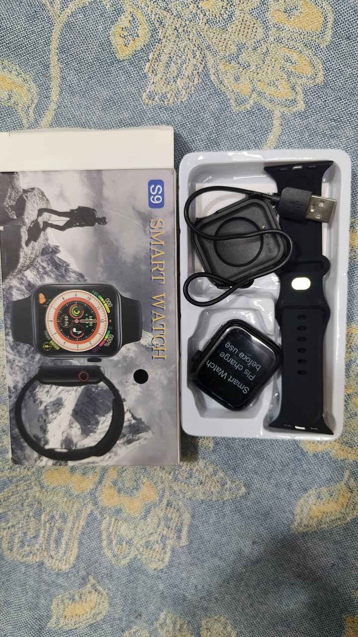 ساعات سمارت وساعات الكتروني // شوفو الستوري
الاسعار مكتوبة جوة الصور 
الحجز على الخاص او الواتساب 
***********
التوصيل كل محافظات العراق 3 الف
