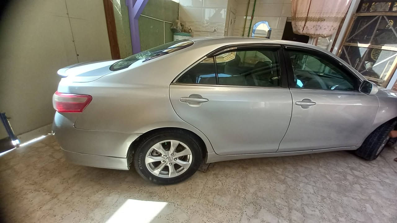 السلام عليكم كامري موديل ٢٠٠٧ أمريكي بأسمي سنوية لغاية ٢٠٣٠رقم بغداد ت ***********  هزة جديدة السعر ٨٠  مصبوغة بيهة مجال
