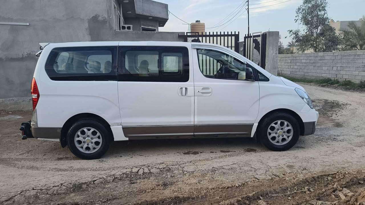 سلام عليكم ستاركس للبيع موديل 8
هزه جديده رقم دولي 
تخم تاير جديد 
مكينه كير خير من لله 
تبريد ثلج 
مكان ديالى 
السياره مكفوله كفاله عامه من الضربه 
السعر135وبيها مجال للشراي
الرقم‏‪‏‪***********‬‏
