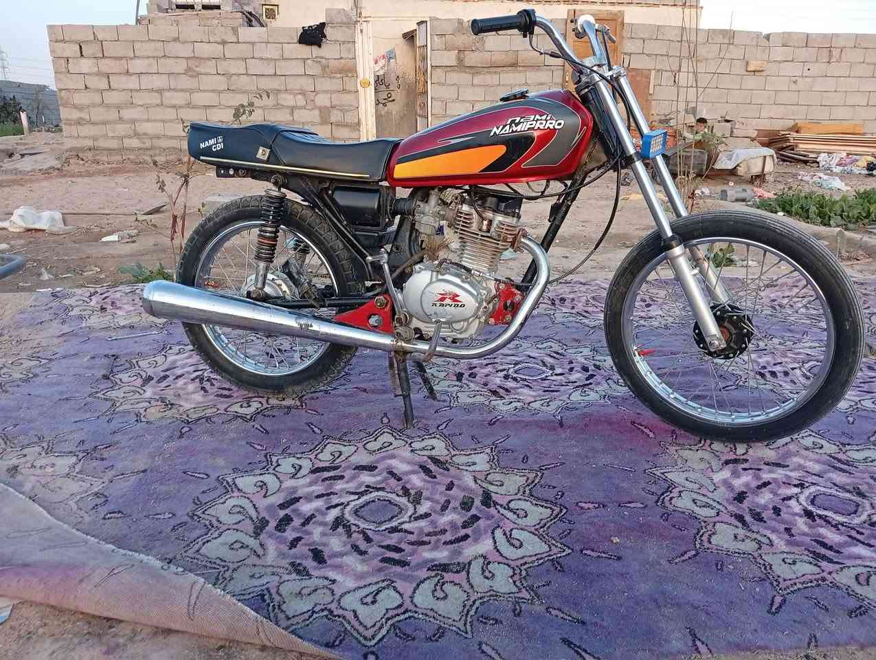 سلام عليكم دراجة أدوات محرك رابيدو دراجة شوفت عينك والله لو مامعتاز مابيع مكاني خور الزبير سعر 400 وبيها مجال رقم ***********
