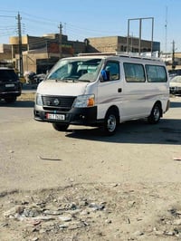 للبيع نيسان اروفان 2009 جاهزه من كشي مكينه كير اكسل كفاله تخم تاير صدر...