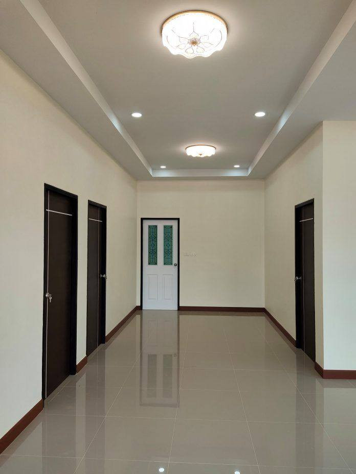 (( صباغ بيوت )) شغل نظيف ودقه بالعمل
((  بيتك ويانه غير )) 
مستعدون لصبغ  الدور  و تصليح الجدران معالجه الرطوبه صبغ بنايات  صبغ مدارس صبغ فنادق ماعليك الاتصال برقم *********** بي واتساب 
برقم *********** بي واتساب//***********
