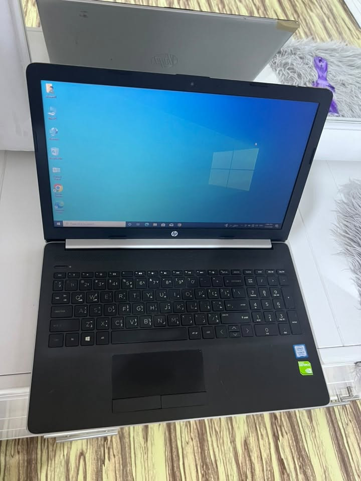 لابتوب للبيع hp 
نطافة ٦٠٪؜ 
Core i7 
ذاكرة 8G 

السعر ٣٠٠ 
***********

باقي المواصفات بالصورة
