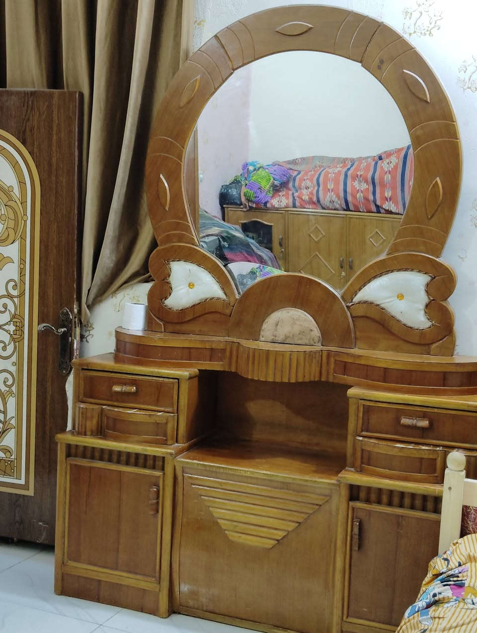غرفه اخشاب للبيع السعر ب700وبي مجال العنوان شارع الامام علي ع قرب جسر الهنود للاستفسار ***********
