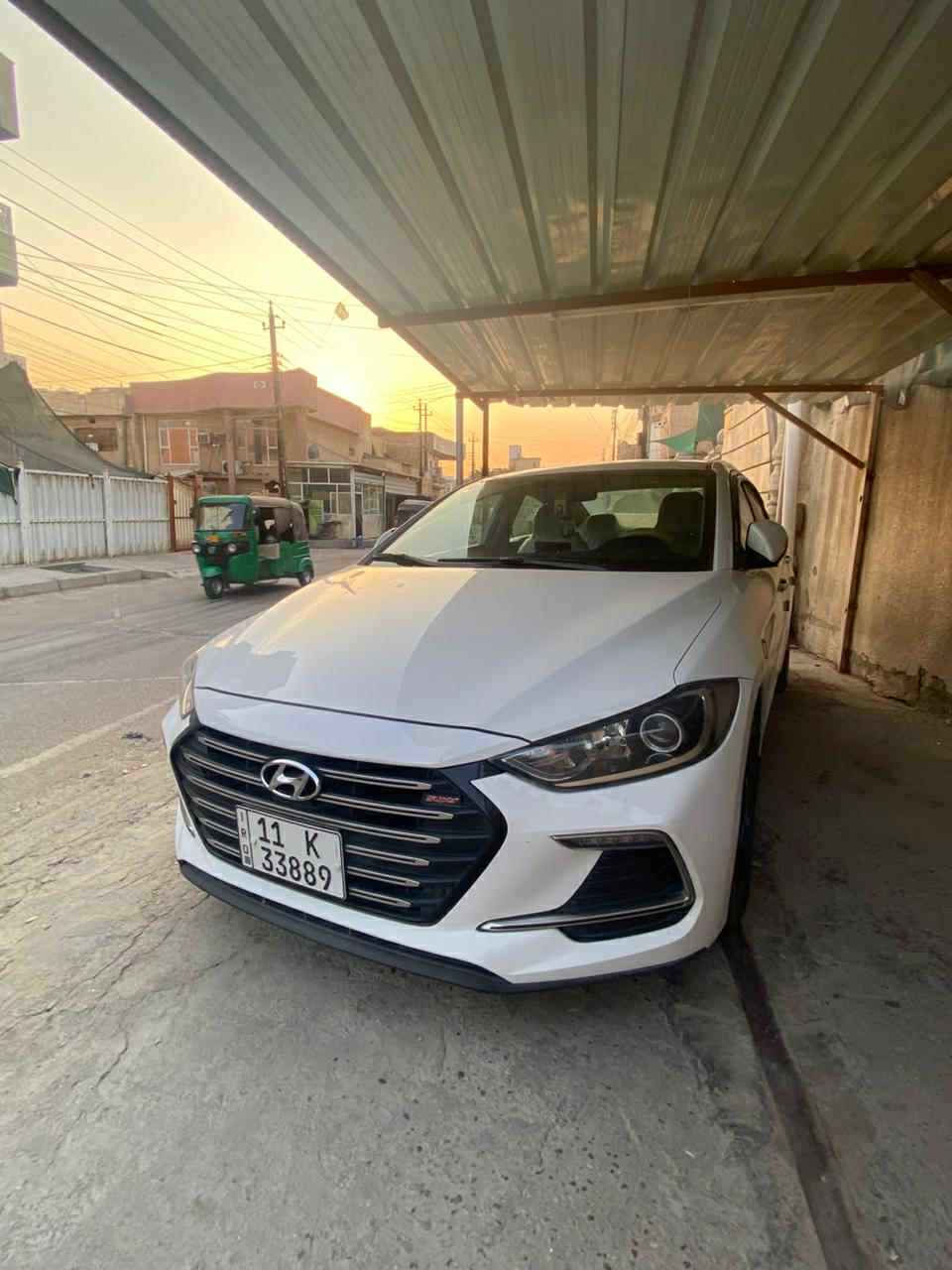 النترا ١٩
سوبر الخليجي
ماشيه ٨٠ الف كيلو حقيقي
اخو الجديد بمعنى الكلمه ليبلات ولزكات الشركه بيها
المحرك بلادي ٢٠٠٠ دووش 
الكير atm ما حاجه اسولف عنه
فول الفول بصمه فتحه رادار  امامي خلفي  مري شفط تحكم اضائه ٣ انظمه قياده جلد وصاج و٤ منافذ يوبي اس المكيف حار بارد خير من الله وبعد مواصفات..

ضرر السياره فقط  جاملغ الخلف السائق صبغ وبارد و ٣ اصابع من جهه الثانيه صبغ فقط ورصعه وحده ما مبينه بالسقف ..
والباقي مكفول ..
السياره مال جناي والحداديه شرط الزيرو  رزنه ونصبتها كلش تمام .. وبالحقيقه احلى من الصور..
رقم انكليزي بغداد مميز  نوعا ما 🙂
مكان السياره النجف الاشرف ..
باسمي السياره ..واهم شي مو بياع شره لو صاحب معارض.. ولا ابيع لاهل المعارض ..ولا ادور الورقه والورقتين للجناي  ..
مداريها اكثر من روحي ..سيد ابن رسول الله وخصمي الله ورسوله بيوم الدين ..اذا عندي فكرة غش او نصب بكل الي ذكرته ..
تاخذها وانت مطمئن  لا عيب  ولا خلل غير الي ذكرته بالكشر .. وتفحص يم الي انت يعجبك والسونار مرفوق بالمنشور  وتعيد السونار اذا اكو شي اكثر او ما مذكور اني الادفع وجزاك الله خير..
عارضه  ب ١٦٠ قفل وبالعافيه ويشوف خيرها الياخذها ..
رقم للاستفسار *********** Singapore
