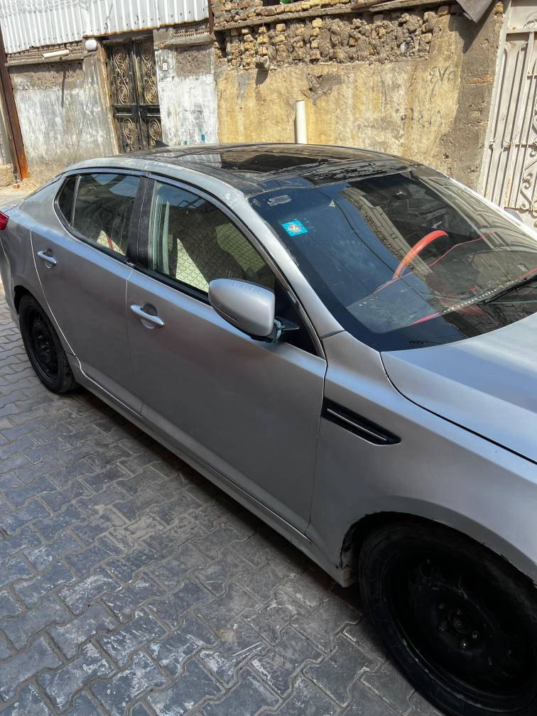 🚗 للبيع: كيا أوبتيما (وارد كوري - فول مواصفات)
التفاصيل:
النوع: كيا اوبتيما 
الوارد: كوري أصلي.
المواصفات: فول مواصفات (فتحة سقف بانوراما كما يظهر في شاشة داخلية كبيرة متطورة، تحكم ستيرن، كراسي جلد، كاميرا، وغيرها من الأنظمة التكنولوجية كما في الصورة
حالة الهيكل: السيارة ميكانيكياً وكهربائياً ممتازة، مظهرها الخارجي يحتاج بعض العناية (بيها ضربات خفيفة وتصليح بالجنب الأيسر والخلفي واضح البصرة, العراق


**إذا كنت صاحب هذا الإعلان وتريد حذفه لأي سبب، رجاءا أرسل رسالة إلى الدعم الفني**