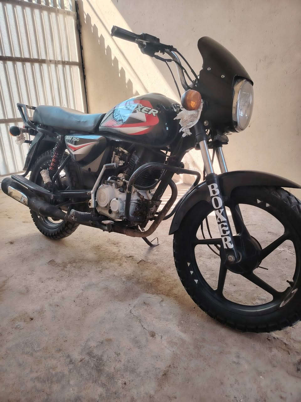 سلام عليكم بوكسر كلاسك ماشية 27 حقيقي كيج سرعة شغال مكان بغداد التواصل على الرقم فقط مكلف بنشر
*********** بي واتساب
