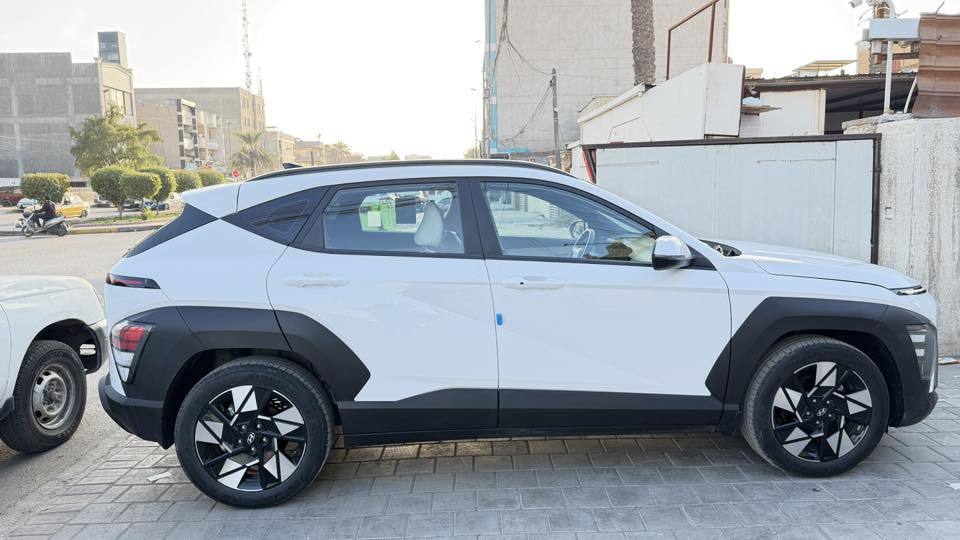 هونداي كونا 2024 || HYUNDAI Kona 2024
مرقم بغداد 

المواصفات

خليجي ماشي 9 الاف
 موديل 2024 
حجم المحرك 2.0L  4 سلندر  
 مرتبط بناقل حركة أوتوماتيكي 
 يبلغ عزم الدوران 180 نيوتن/ متر 
 بقوة 147 حصان 
مفتاح التشغيل بصمة 
 تشغيل عن بعد 
سلايد كهربائي  
دفع أمامي FWD 
اريل نفكيتر 
حساسات أمامية 
حساسات خلفية 
لايت زينون + LED 
بك لايت LED متصل
 دخول بصمة ذكي 
 حجم الاطار 215/55R18
 ويل كب 18
 4 دسك
 حساسات ضغط الاطارات 
 اشارة في المرايا الجانبية 
 المرايا قابلة للطي كهرباء 
 ماسحة خلفية 
عدد AIR BAG 6
 هاند بريك كهرباء
 ا ABS 
 دشبول شاشة ديجيتال 
شاشة Apple Car play 
 كاميرا دوارة  
 مقود جلد حياكة 
 شفتات مقود 
 مثبت السرعة Cruise 
 المودات والاوامر الصوتية وسيري
 ا Bluetooth  /  T YPCE 
شاحن هاتف Wireless لاسلكي
مخرج منفذ الطاقة 
فحص نظام السيارة 
تتسع المقصورة ل 5 ركاب
المقاعد مخمل لون أبيض 
حركة مقعد السائق كهرباء 
 مثبت مقعد الطفل  ISOFIX
 تبريد شاشة مناخين منفصلين 
 قطعتين تبريد 
 أوضاع القيادة Drive Mode 
 أوتو هولد Auto Hold 
 نظام مانع الانزلاق 
 نظام نزول المنحدرات 
حاملات الأكواب
حادث بسيط راجع بارد 
الرقم ***********
السعر 20,500$
