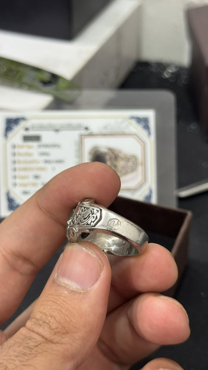 اوبال اثيوبي اصلي مع شهادة المنشأ
فاير عالي جداً
صياغة يدوية صياغة طوبى
١٥٠ الف قفل 
يوجد توصيل


**إذا كنت صاحب هذا الإعلان وتريد حذفه لأي سبب، رجاءا أرسل رسالة إلى الدعم الفني**