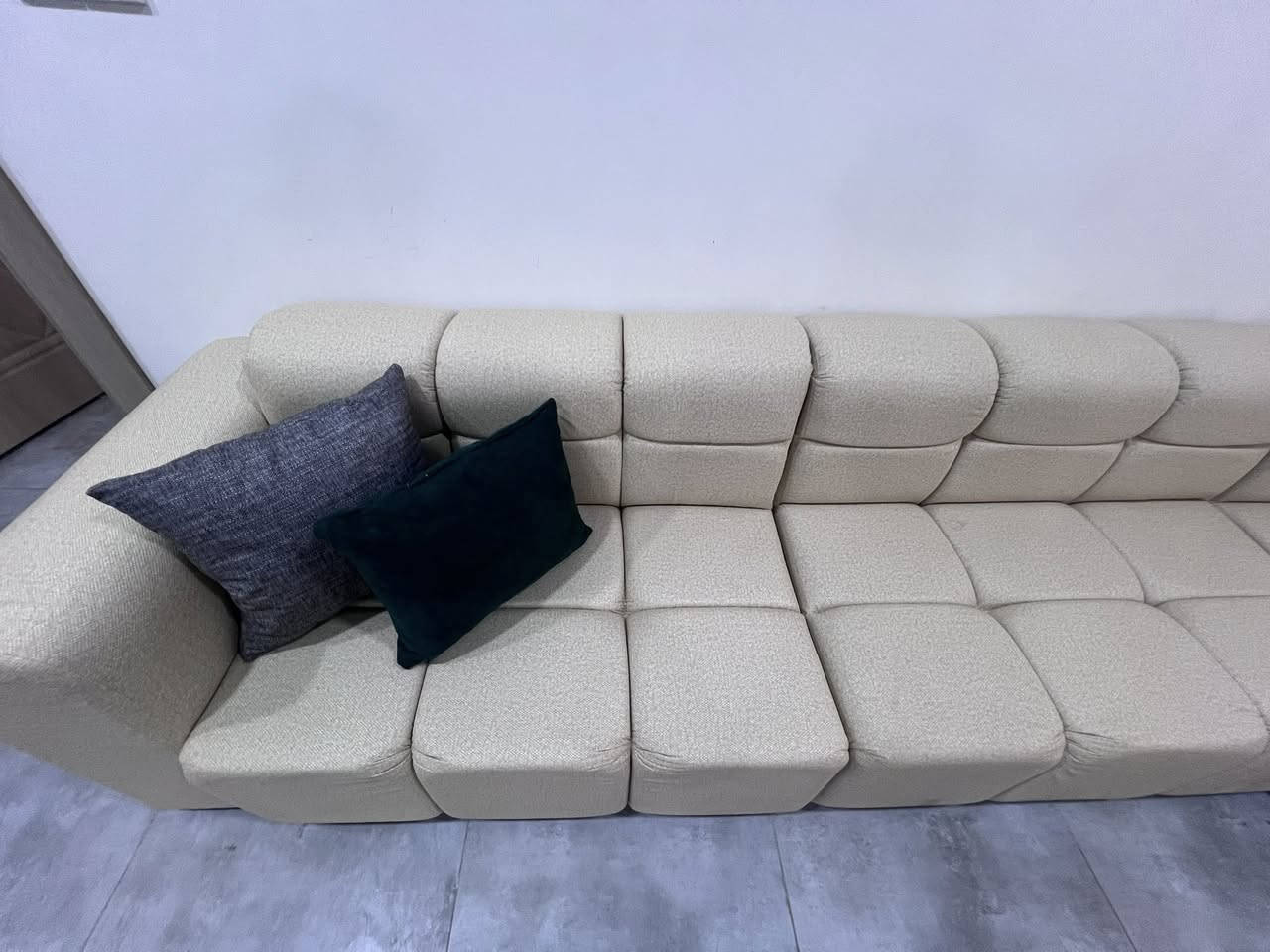 للبيع .. ديوان نوع بابلز 6 امتار ومساحة المقعد 50سم متكون من 5 قطع جديد غير مستعمل السعر 650 الف وبي مجال للشراي


**إذا كنت صاحب هذا الإعلان وتريد حذفه لأي سبب، رجاءا أرسل رسالة إلى الدعم الفني**