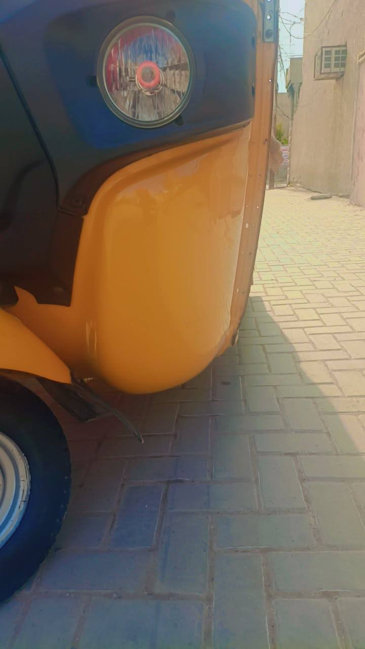 السلام عليكم شباب تكتك 21 الوجبه لونين لاصبغ ولامعجون بس دوس مكاني بغداد البياع الشرطه الخامسه ***********
