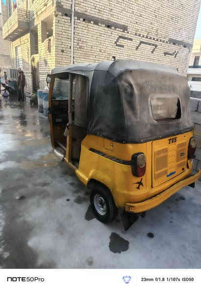 السلام عليكم تكتك tvs موديل ٢٠شهر ١٠ بيهه ظربه بل صفحه مبينه بل صوره مسمكره بس مامصبوغه اوراق شركه الرتاج مكينه ناعمه لاتبخير ولاتنفيص تخم تاير كهربأيات كلهه شغاله رايدهه ب٣و١٠٠ يعني تلث ملايين وميه مكاني البياع ***********
