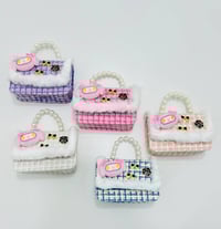 شنطة ميني • يد لؤلؤ • ألوان متنوّعة