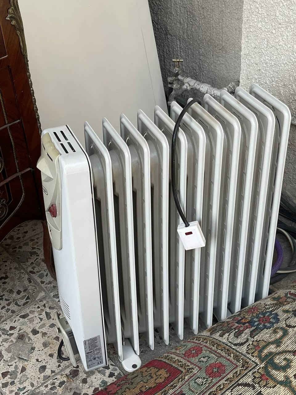 غراض للبيع  فاترينة ٢٥٠ ألف والثانية ٢٠٠ صوبة زيتيه ٢٥ ألف البطهسعر الزوج ٧٥ ألف للاتصال على الرقم ***********
