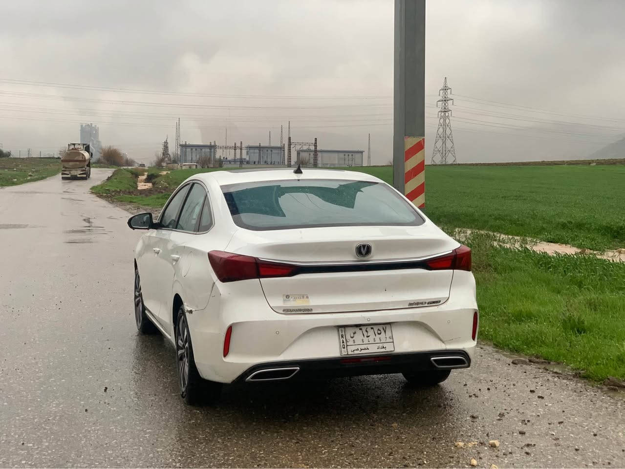 شانجان مۆدیل ٢٠٢٣بێ بۆیاخ دوو قوپاوی بچوکی هەیە فوول فوول مواسەفات سەنەوی پلاستیکە بەشەرتی ئەوەلیات و حاسیبە 
سعر ٦٩$
***********
*********** شمشمل, السليمانية
