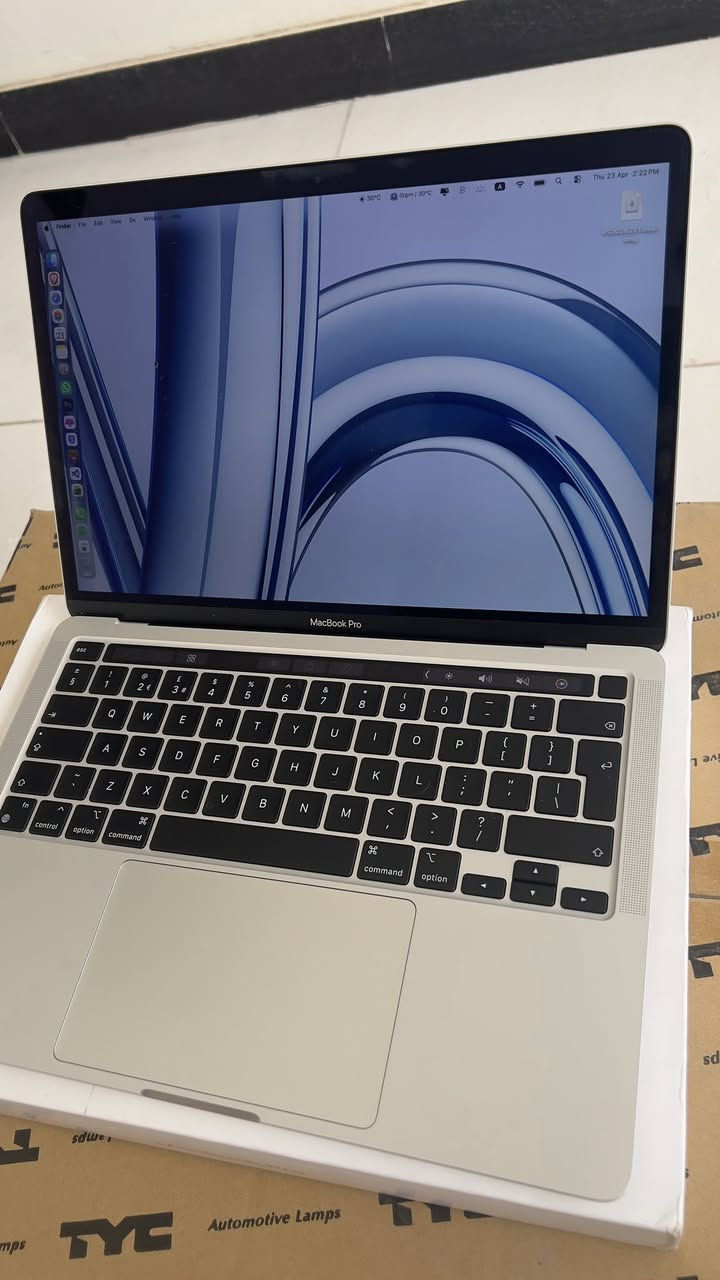 MacBook Pro M1 2020 13.3” 

Ram 8 | SSD 250 

Battery 98 | Cycle 73

Price : 750.000 🔒 

***********
