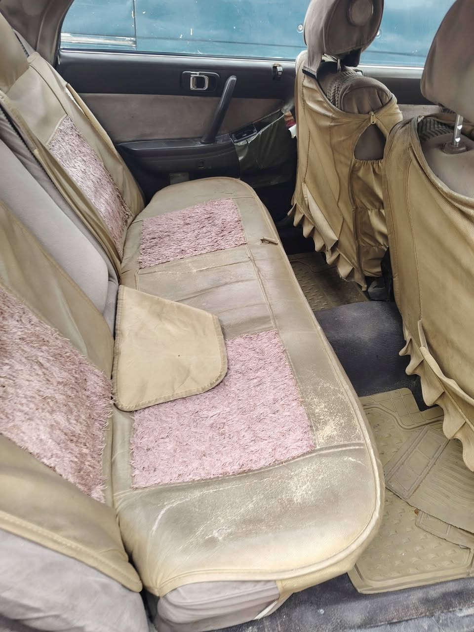 السلام عليكم هارتوب موديل ١٩٩١ للبيع مكفوله من الكص ونقل الجثه والاوصليات بسمنه سنويه نهايه ٢٦ مكان كربلاء عوزه شويه ترتيب السعر ٣٥ ورقه وبيه مجال اتصال
***********
رجاء الموشراي لا يخابر ويتعبني
