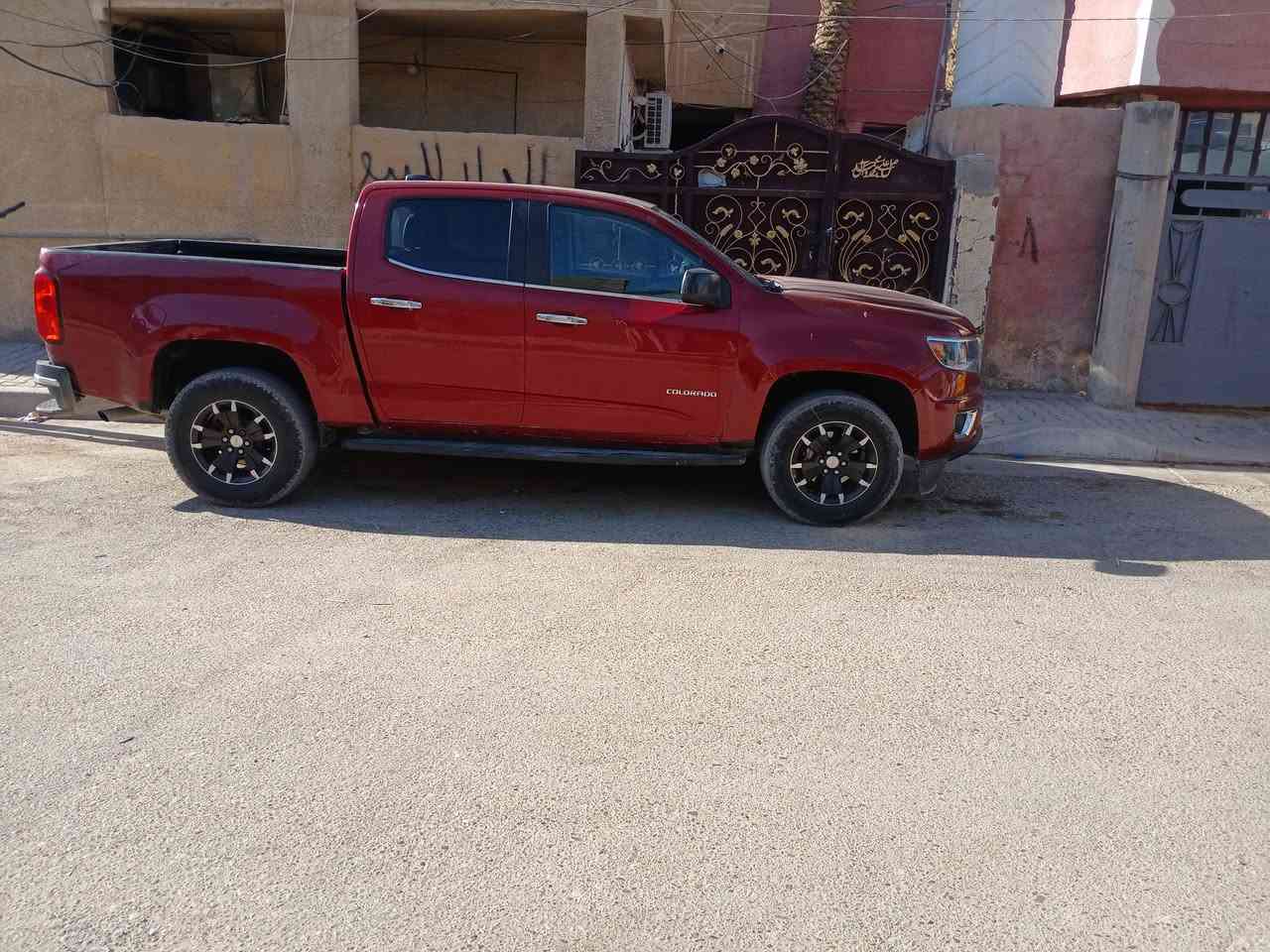 شوفرليت كوالرادو فول مواصفات ماعدا الفتحه سياره بيهه صبغ ٣قط بجم جاملغ أمامي ودعاميه اماميه وبنيد الجاملغ الثاني بي شخوط بخيته جماليه محرك ٦سلندر ممتاز السعر ١٧٥ ورقه وبيهه مجال بسيط مكاني بغداد ***********بيع
