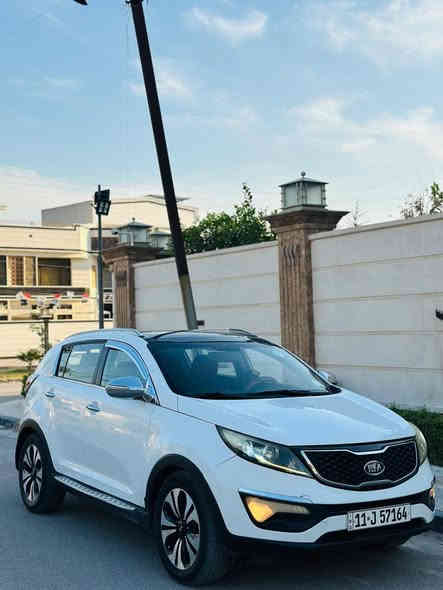 سبورتج خليجي كفاااله السعر 137 موديل 2012 السياره جديده التصال ☎️ ***********
*المواصفات فول عله فئه 
*بني رامه 
*بصمت تشغيل 
*كشنات جلد 
*مري شفط 
*تبريد قطعتين 
*كامره خلفيه دواره 
*حساسات ماميه خلفيه 
*فوال تحكمات ستيرن 
*الد مامي خلفي 
*كشنات تفئه+ كهربائيه 
*مقاعد خلفيه تفئه 
*ستيرن تفئه 
السياره فوالل وبعد بيه هواي مواصفات                     👇
مكان السياره بغداد التصال *********** السعر 137 وبيه مجال.
