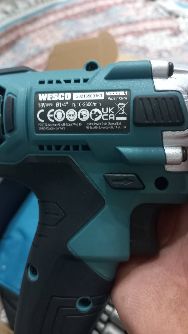 البيع جديد لوك بطارية وال شاحنه  سعره مع توصيل   90 الف رقمي بي واتساب  ***********
