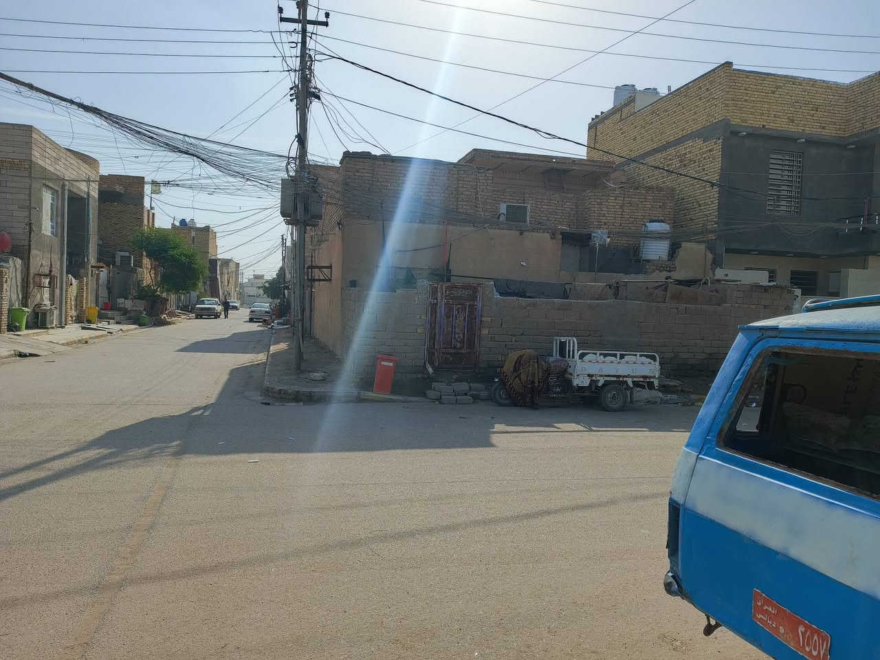 السلام عليكم بيت ركن المساحة 110 ناصريه سومر مقبيل كراج مبيت السيارات الاستفسار ***********
