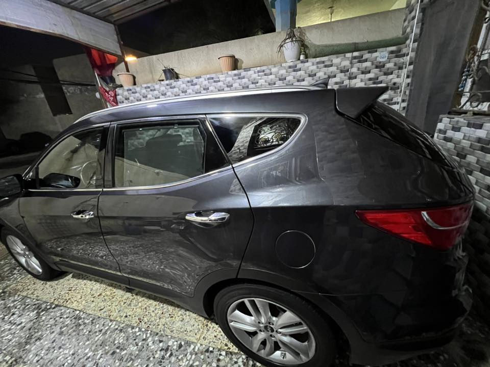 سلام عليكم سنتافي للبيع موديل2016
حادثه بس بنيد سياره فول واحد عله واحد 
مكينه الفين تيربو
موصفات 
بصمه
شاشه 
كراسي  كهرباء الامامي 
كراسي اربعه دفه تبريد 
كشنات خزن
سياره بيه بعد بيه هواي شغلات
مكان سياره كربلاء 
رقمي***********
سعر 150بيه مجال
