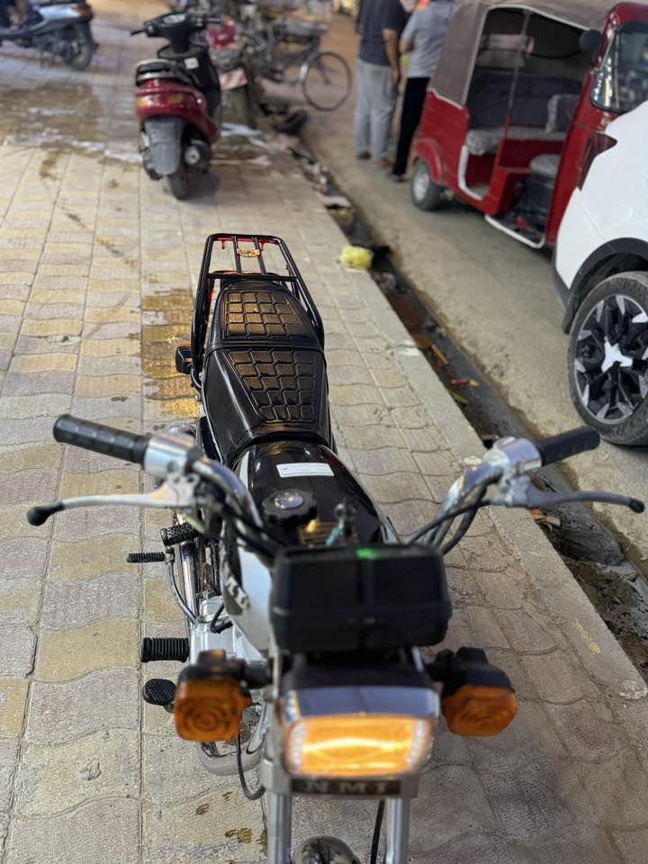السلام عليكم
دراجه نامه تعمير شلامجه كله اصلي موديل 24 تعميره جديده سعر 900 وبيه مجال الطيبين 
رقم ***********

