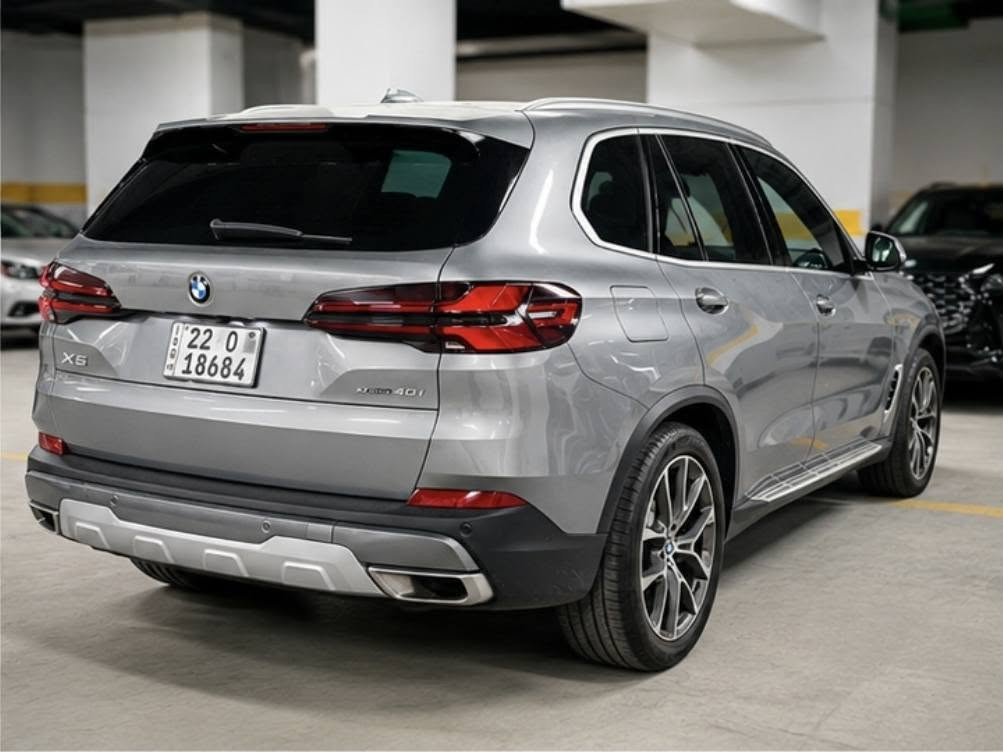🚘 للبيع – BMW X5 sDrive40i Mild Hybrid

💰 السعر: 45,500 دولار أمريكي📍 الموقع: أربيل

سيارة BMW X5 بحالة ممتازة، تجمع بين الفخامة والأداء والقوة مع تقنية الهايبرد الخفيف (Mild Hybrid) الموفرة للوقود.

✅ محرك 3.0 لتر تيربو 6 سلندر
✅ نظام Mild Hybrid 48V
✅ قوة 381 حصان
✅ ناقل حركة أوتوماتيكي 8 سرعات
✅ دفع خلفي (sDrive)
✅ مصابيح LED أمامية وخلفية
✅ شاشة رقمية كبيرة ونظام BMW iDrive
✅ حساسات أمامية وخلفية مع كاميرا
✅ مقاعد كهربائية
✅ فتحة سقف بانورامية
✅ دخول وتشغيل بدون مفتاح
✅ جنوط ألمنيوم أصلية
✅ السياره بدون صبغ بدون مشاكل بالكهربائيات او محرك مرقم مصرف دينار مابي 

الأداء:• تسارع من 0 إلى 100 كم/س خلال حوالي 5.4 ثانية• قيادة مريحة وثبات عالي• استهلاك وقود اقتصادي بفضل نظام الهايبرد الخفيف

السيارة نظيفة جداً ومخدومة بشكل ممتاز، جاهزة للاستخدام بدون أي مصاريف.

💰 السعر المطلوب: 45,500 دولار أمريكي📍 أربيل

للاستفسار  يرجى التواصل على الخاص أو الاتصال مباشرة: ********************** أربيل, العراق
