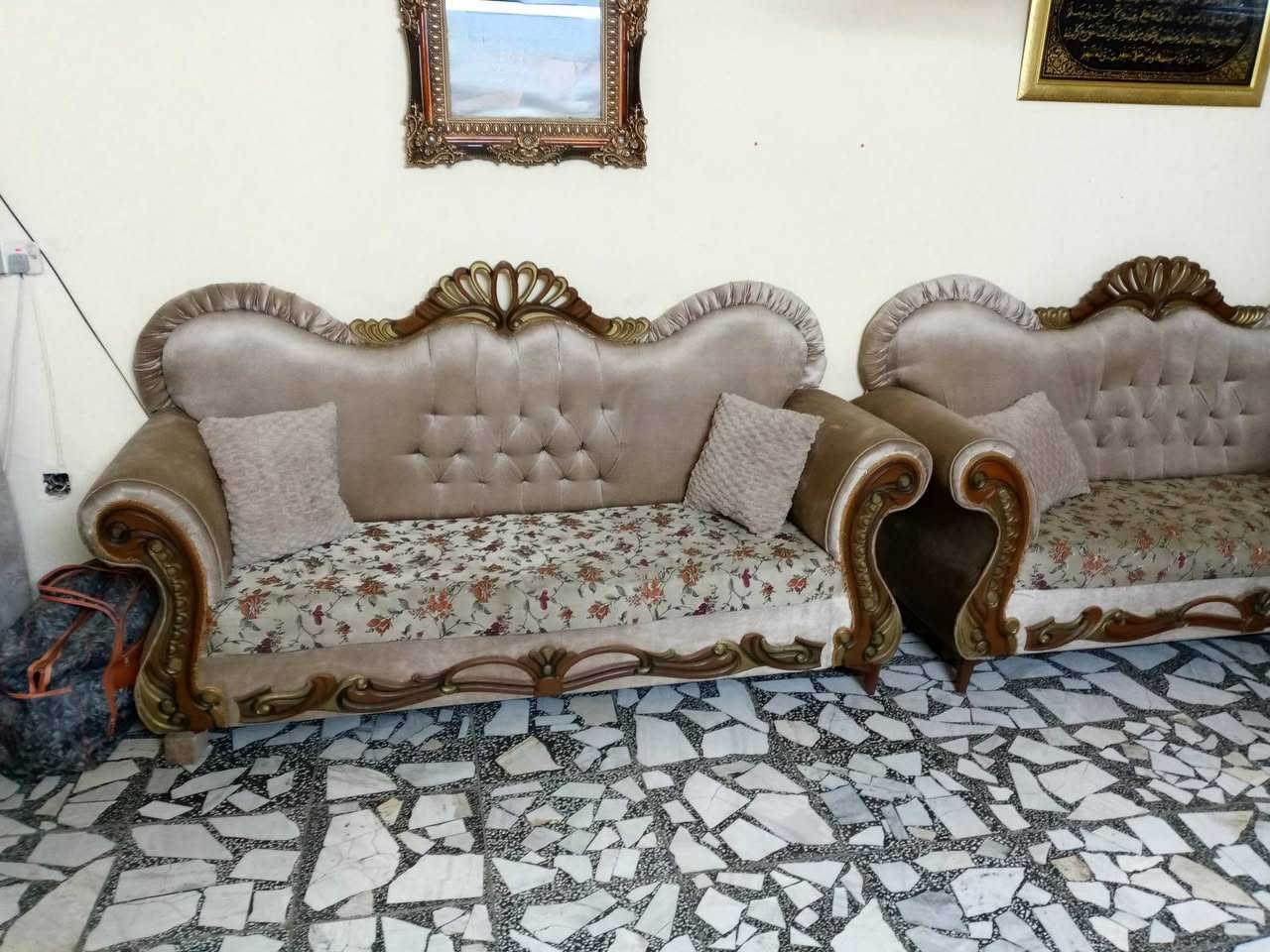عشر مقاعد سعره ٢٥٠ وبي مجال مكان حي التراث كسر بالرجل


**إذا كنت صاحب هذا الإعلان وتريد حذفه لأي سبب، رجاءا أرسل رسالة إلى الدعم الفني**