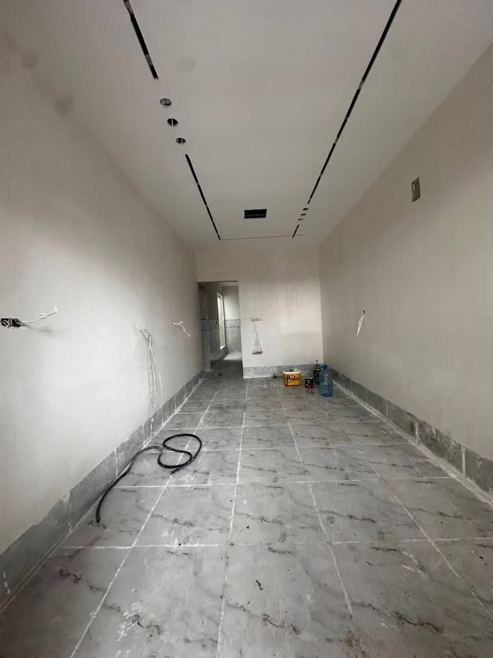 السلام عليكم ورحمة الله وبركاته #مكتب_الغوالي
بيتين للبيع في حي السماح الثانية منطقة الـ 24

🔹 المساحة : 100م ، الواجهة : 5م ، العمق : 20م

🔹 سند طابو ملك صرف شرط التحويل وقرار التمليك

🔹 البيوت بناء حديث قيد الانشاء تسليم مفتاح كامل 🔑

كل بيت يتكون من طابق واحد نفس الخارطة -

ط1 : كراج ، استقبال ، هول ، مطبخ ، غرفة نوم ، صحيات داخل وخارج ، بيتونه 

مزوده بالكامل بكافة الانظمة الحديثة -

دكتات - سبالت - غسالات - انترنيت - دشات

للاستفسار اكثر مراجعة #مكتب_الغوالي الكائن في حي السماح الاركان قرب مدرسة السماح الابتدائية وقرب مول القمة على شارع 20 او الاتصال على الارقام التالية -

***********

***********
