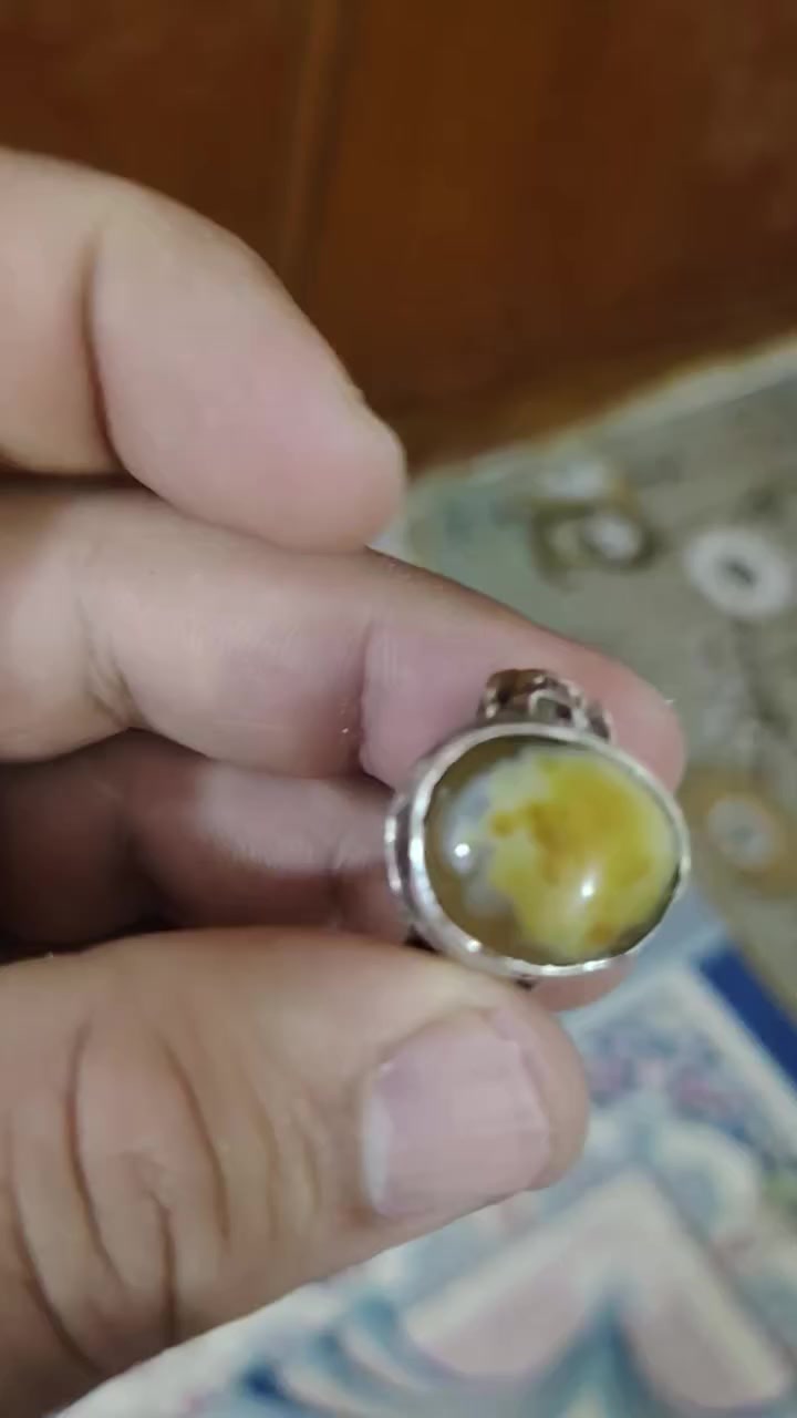 السلام عليكم اخوان التفاصيل بلفيديو السعر 20$ورقه فقط اتصال ارد بغداد***********
