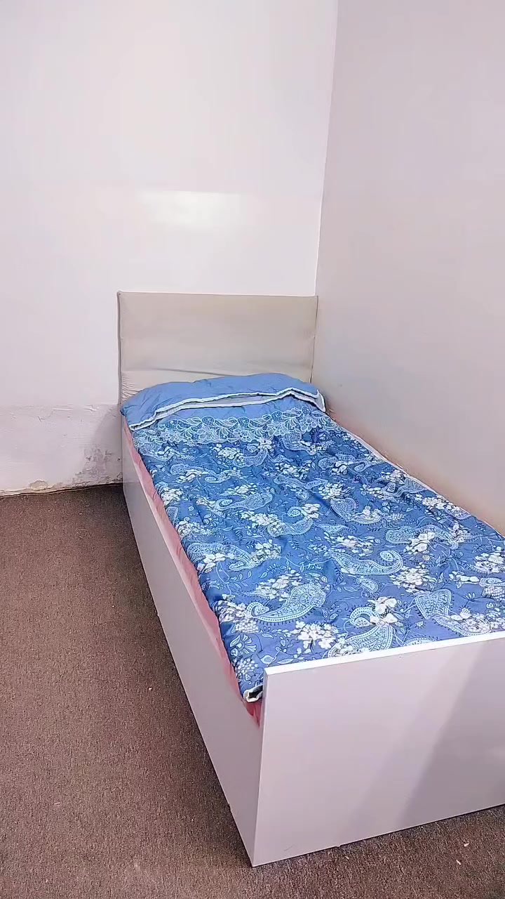 السلام عليكم جرابي للبيع تكمه حطاطه للبيع ويه الدواشك *********** ابو ادم
