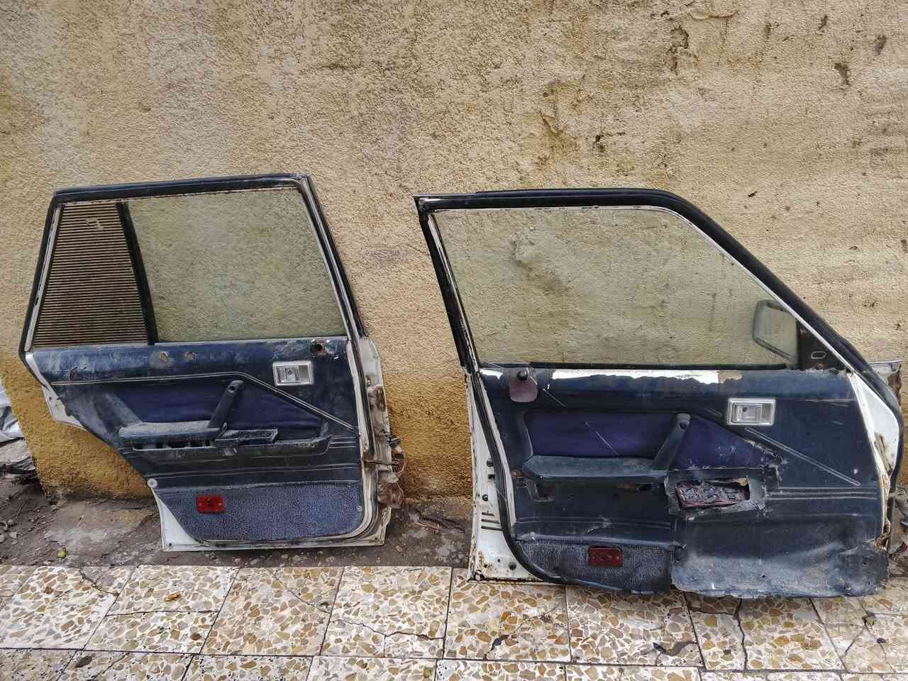 السلام عليكم
للبيع بيبان سوبر 85 بلاديات لون ابيض
المكان بغداد 
السعر 700الف
***********واتساب فقط
*********** اتصال
