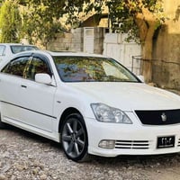 تويوتا كراون • ٢٠٠٥ • شامواه رصاصي