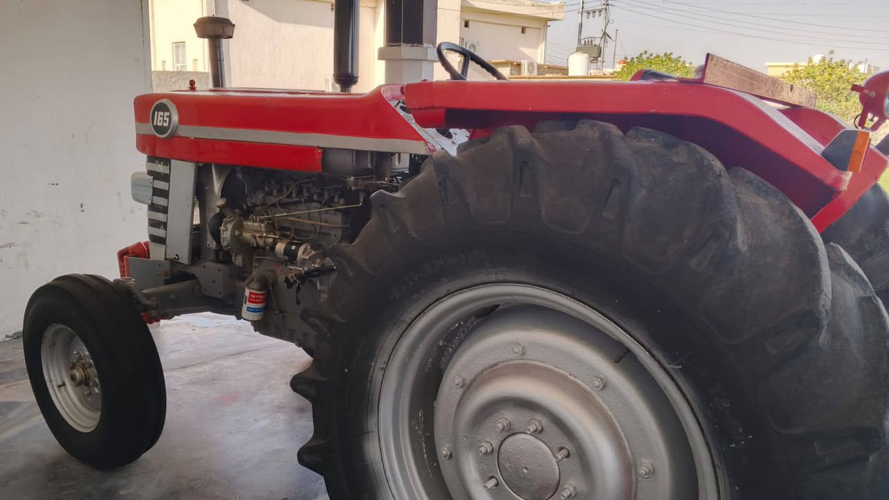 للبيع فركسن موديل 69 بدون الماكينه جاهزه من كلشي نكر سلف بم ونوزل جديد المحرك ابو الساعه الماكينه خير من الله مال جناي الماكينه باور ستيرن دنفص كهربائيات كامله الشراي يتصل ***********
