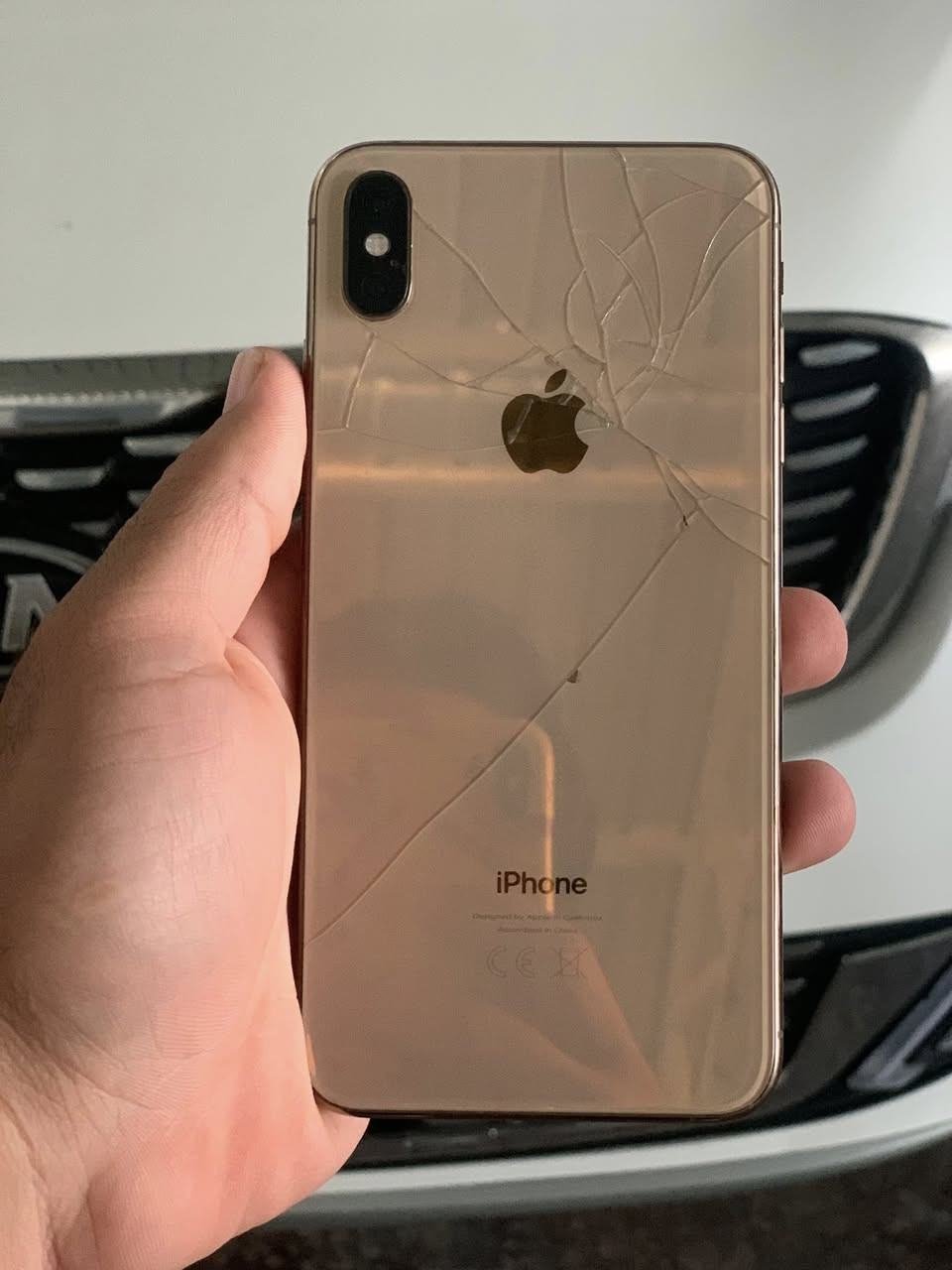 سلام عليكم ايفونات عدد ثنين واحد ذاكرا ٢٥٦ول ثاني ٦٤ بطاريات ثنينهن ١٠٠ مبدلات فقط بطاريات سعر ١٨٠ول ثاني ١٤٠ رقم لهاتف ***********
