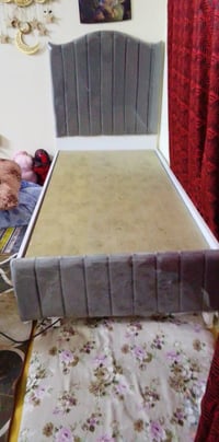 سرير • للبيع