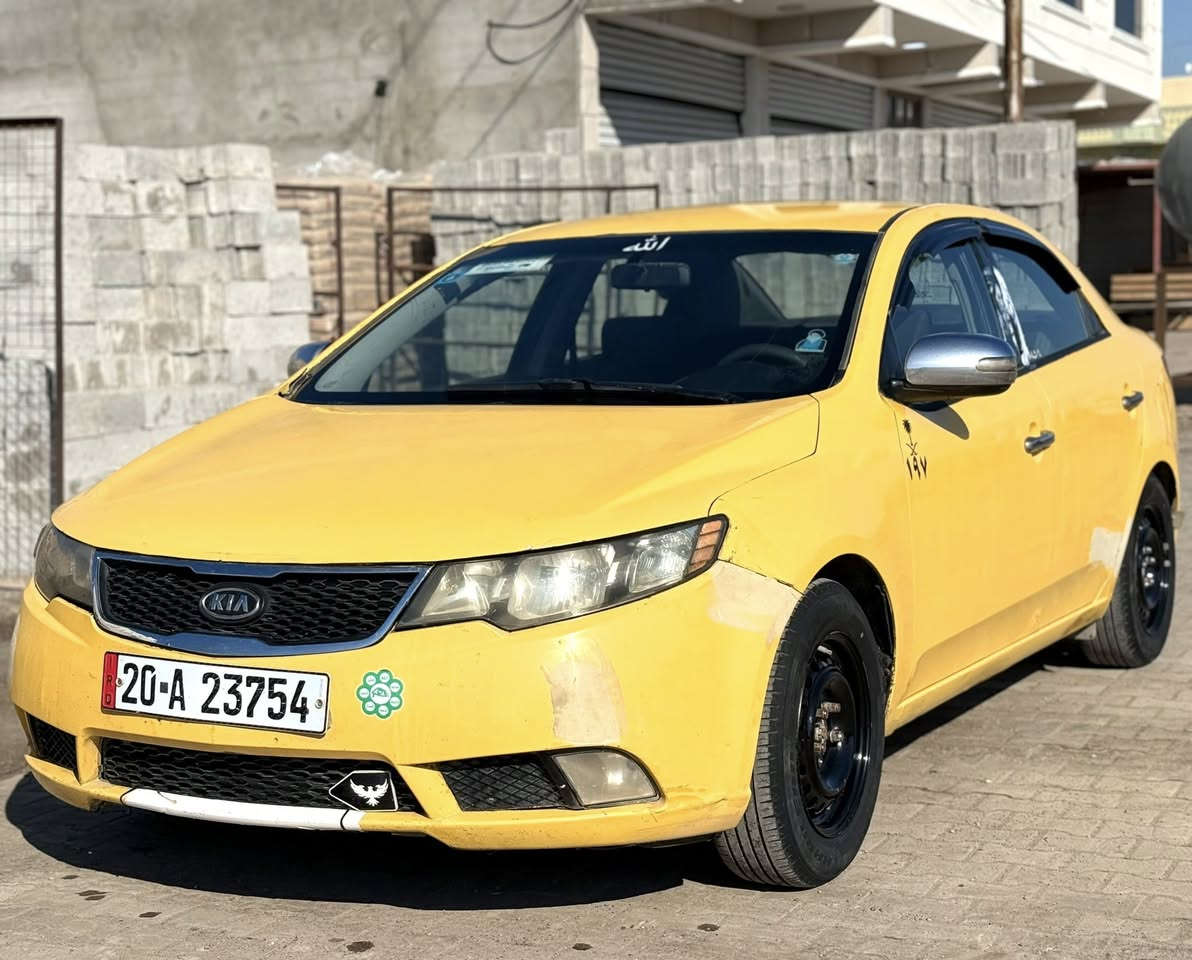 السلام عليكم فورتي 2010 محرك 2000دوش مال حويه جديد رقم ديالى الجديد مصفره مكانه ديالى السعر 75 مجال بصيط 
***********
