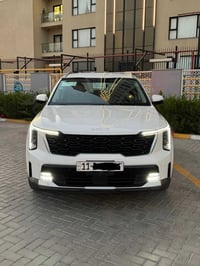 سورنتو موديل 2024 خليجيه شركه دوليه ماشيه 43 الف حقيقي مكفوله من صبغ  ...