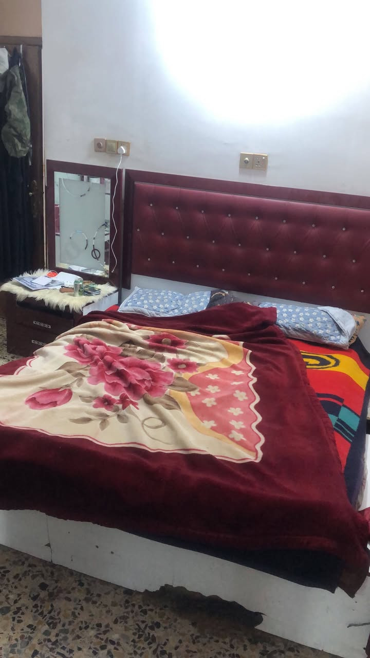 غرف نوم البيع نضيفه ي ضرر مابيهة سعرهة 275وبيهة مجال مكان دوره توصل خاص شراي فقط يدخل


**إذا كنت صاحب هذا الإعلان وتريد حذفه لأي سبب، رجاءا أرسل رسالة إلى الدعم الفني**