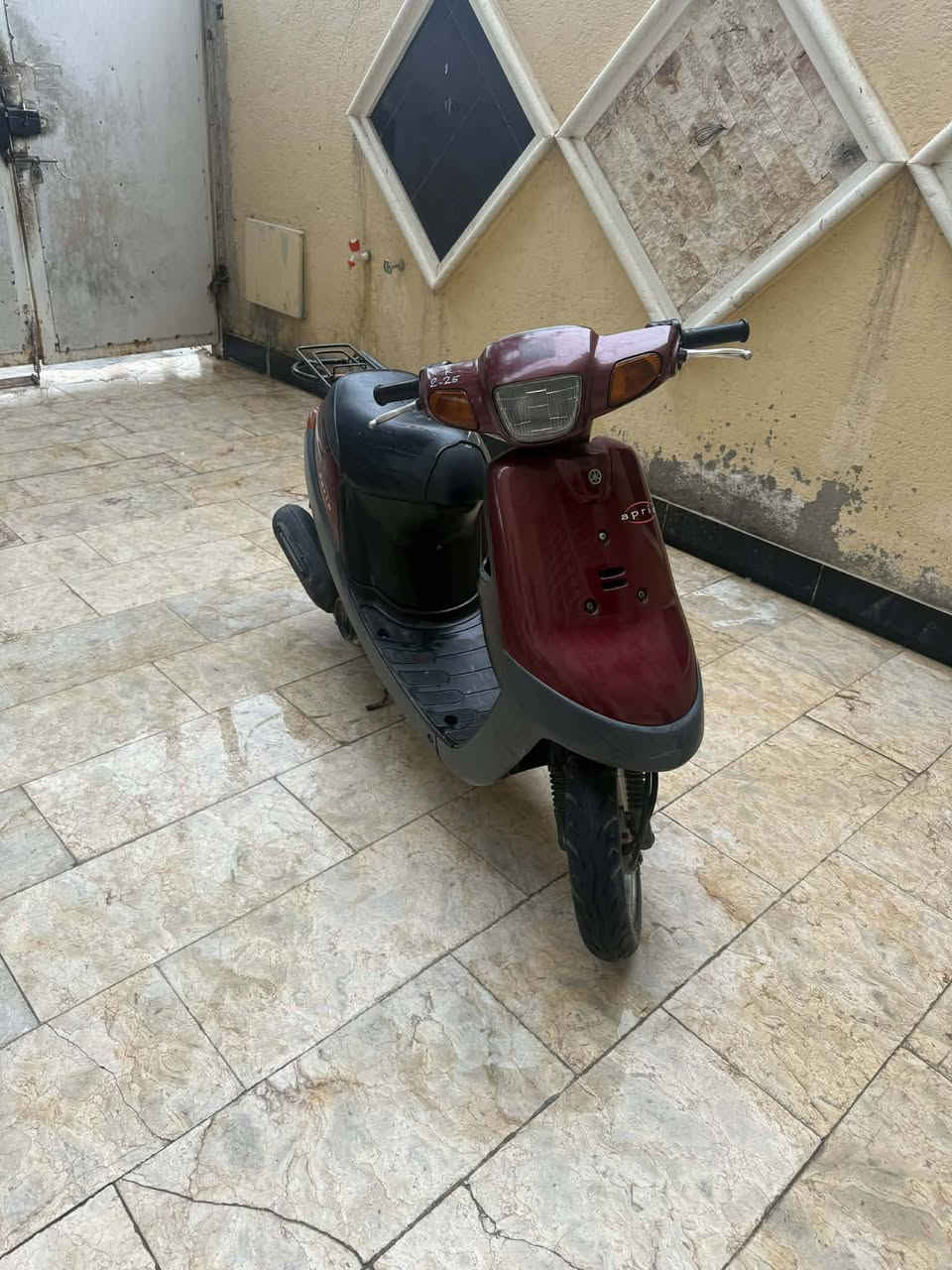 دراجه بتره خطين فحل توهه طالعه حاويه دراجه جديده كل كهربائياته شغاله ماماشيه دراجه قليل وما مفتوحه شرط لفحص وتطلع بيه تراي نهضته فول ((سعر دراجه750)) وبيه مجال للأتصال ((***********)) مكاني ناصريه مركز
