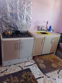 كاونتر اربع قطع كامل مبطن نضيف  +وي طباخ 07731926057