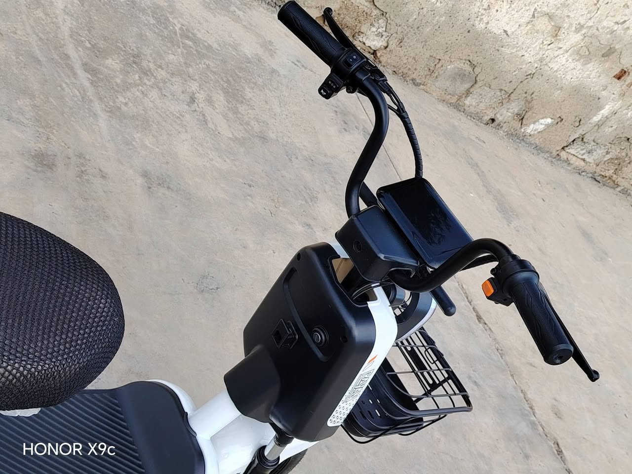 سلام عليكم
دراجه شحن جديده كلش البيع

(***********) استفسار
