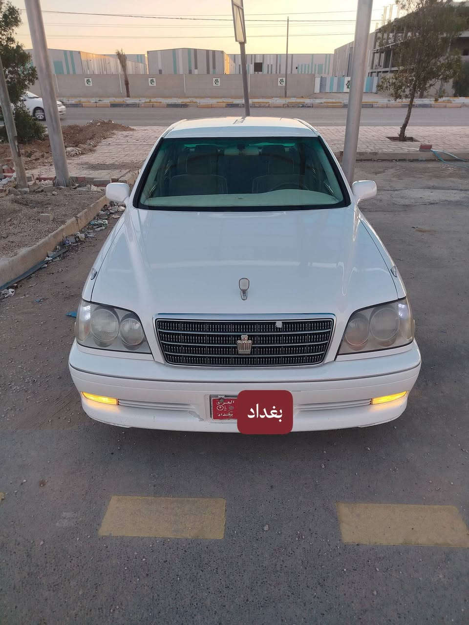 تيوتا كراون ملكة للبيع او مراوس
السعر 75 ورقه وبيها مجال 
مدفوع كمركها قرص واصل باقي تشتريلها رقم  
مكفولة من الكص ونقل الجثة والاصوليات 
شاصي 175 
اربع دكم 
بردة خلفية 
مري كهرباء شفط 
اربع كشنات كهربائي 
تدفئة .تبريد شغالات
تخم تاير جديد 
كهربائياتها شغالة كلها 
حدادية 80%
رقم بغداد 
ملاحضة: محرك بي بداية تبخير والسيارة مصبوغة عام .
موجود علفيس راسل وبلخدمه .


**إذا كنت صاحب هذا الإعلان وتريد حذفه لأي سبب، رجاءا أرسل رسالة إلى الدعم الفني**